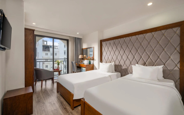 Royal Charm Hotel