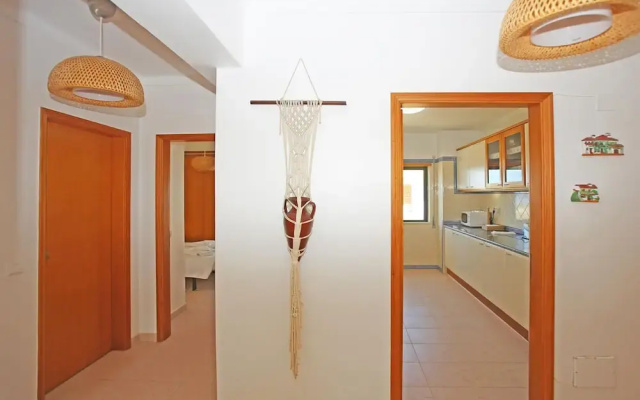 B16 - Sandy Pine Beachfront Flat in Lagos