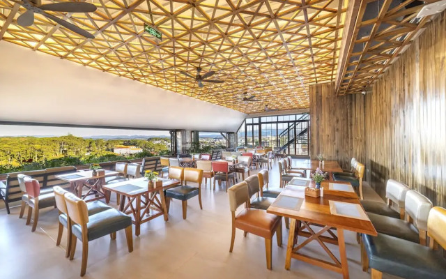 Brick House Dalat Hotel