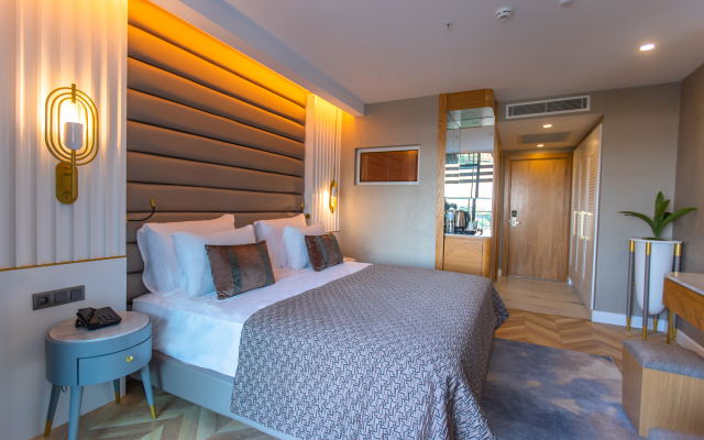 Alexia Resort & Spa