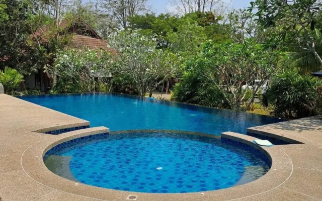Chalicha Resort