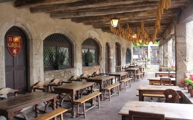Hostellerie de Pérouges