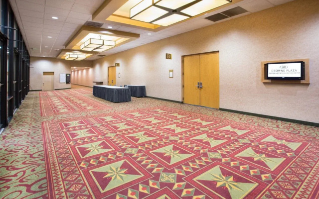 Crowne Plaza Denver International Airport