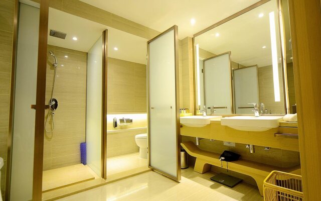 Sky World Hotel Qingdao