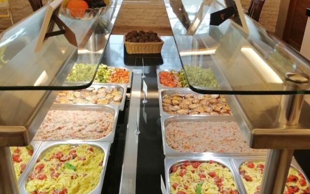 VITA RAMA holistic hotel - vegan FB