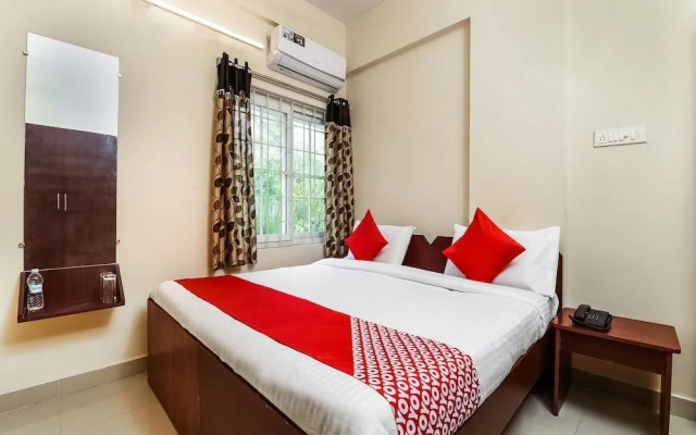 City Heart - A Comfortable Stay by OYO Rooms