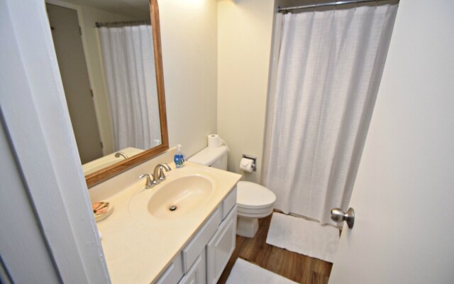 Wind Drift 704E by RedAwning