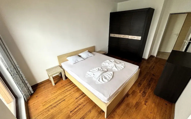 Menada Ravda Apartments