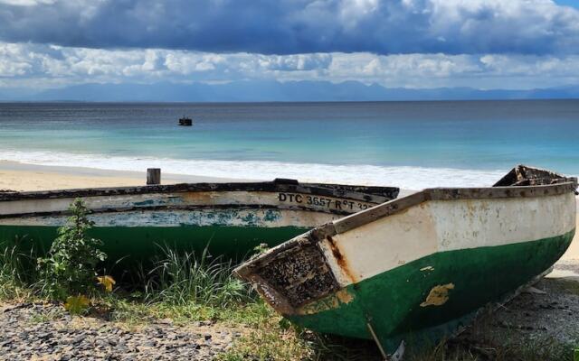 Boulders Blue Bed and Breakfast