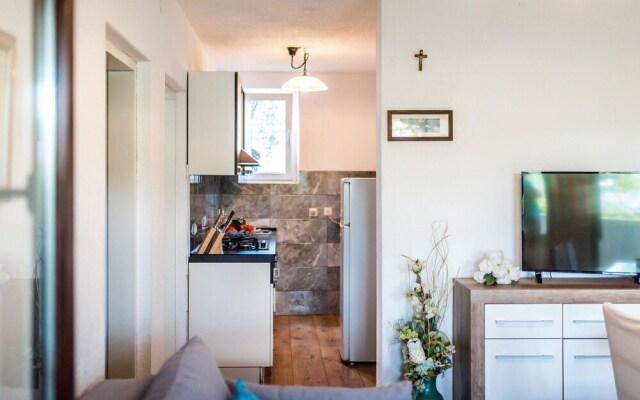 Awesome Apartment in Rogoznica With 2 Bedrooms and Wifi