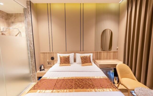 My My Hotel 2