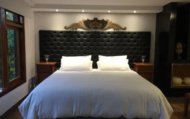 Dolce Lobo Boutique Stay