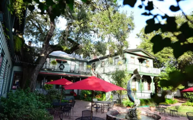 Florida House Inn