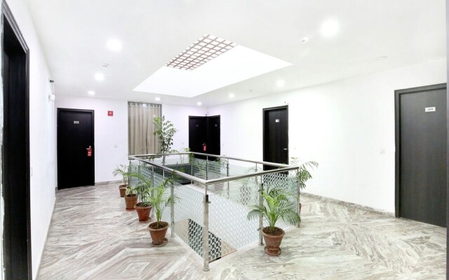 OYO 3712 Chandigarh Grand