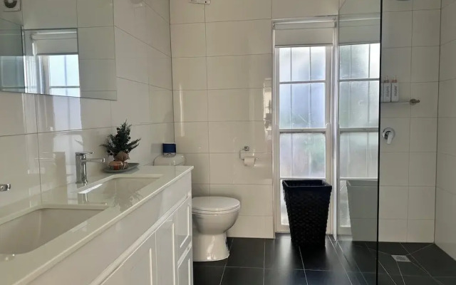 Toorak Executive & Corporate Residence