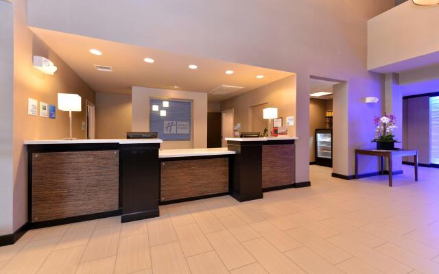 Holiday Inn Express & Suites Indio - Coachella Valley by IHG