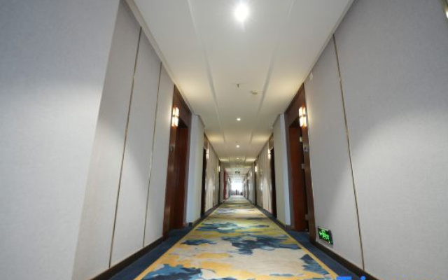 Quanjun Hotel
