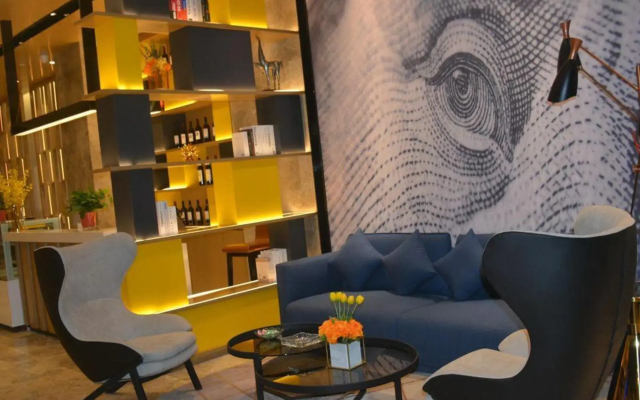Echarm Hotel (Kaifeng Jinming Plaza)
