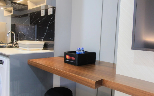 Homey and Comfort Studio at West Vista Apartment