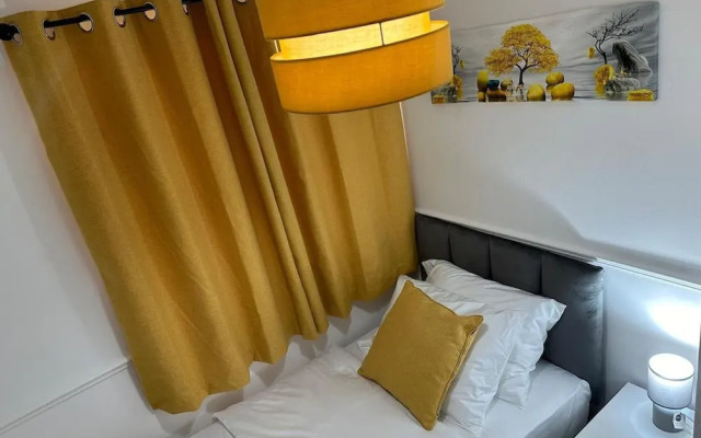 Affluent Living Apartment Perfect for Contractors