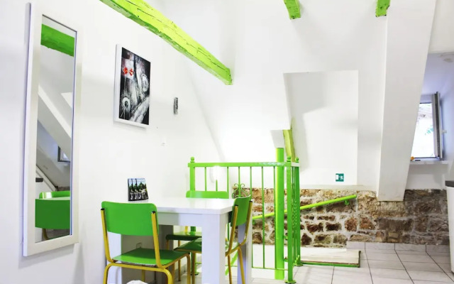 Croparadise Hostel