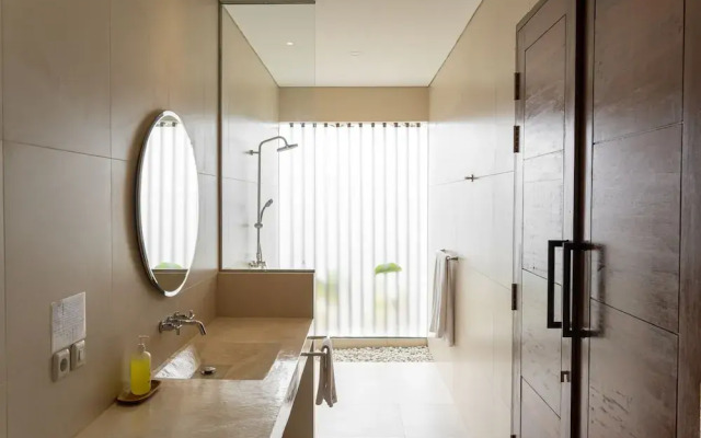 Sunshine City View Villa 6BR wth a private Heated Pool