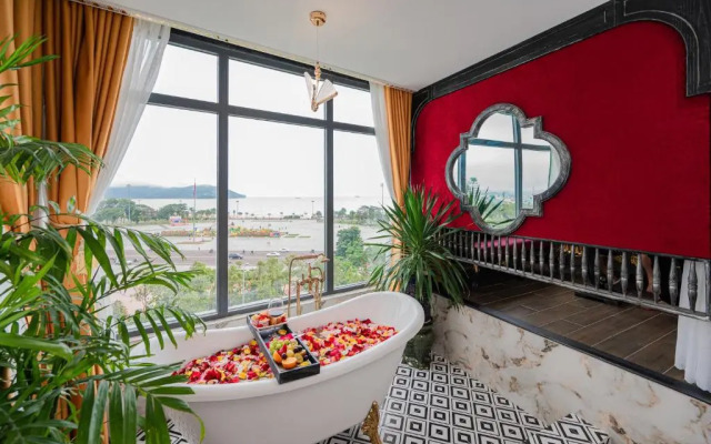 Athena Hotel