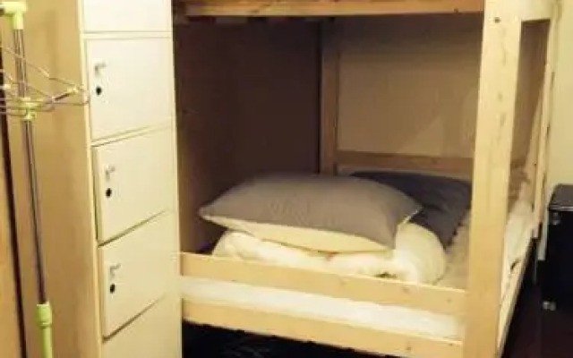Snail Youth Hostel