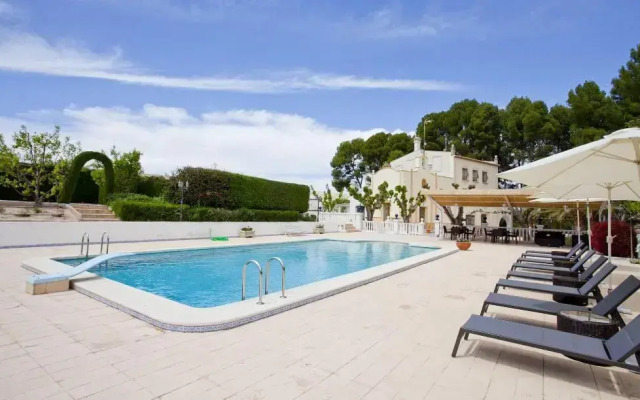 Hospedería Casa De La Campana