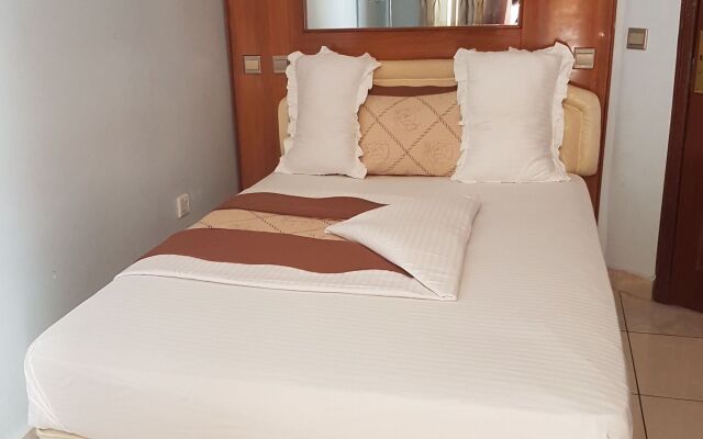 "room in Apartment - Nonilis Apartments Single Room a Great Choice for a Wonderful Vacation"