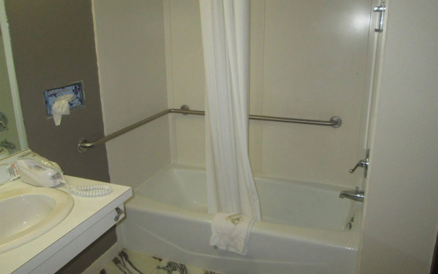 Bellevue Hotel & Suites