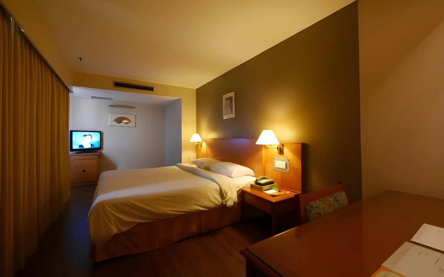Premier Hotel