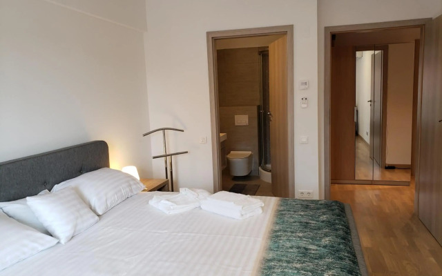 Urban Nest Apartment