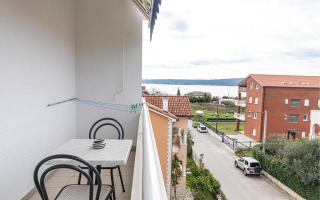 Nice Apartment in Kastel Stafilic With 1 Bedrooms and Wifi