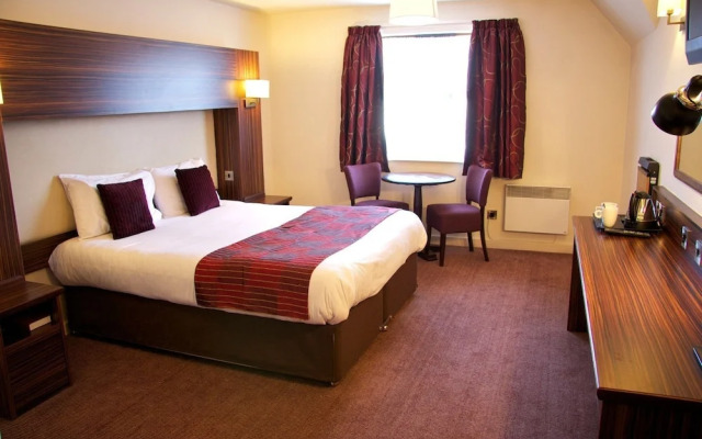 Fernhurst Lodge by Greene King Inns