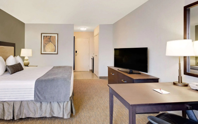 Ramada by Wyndham Kamloops