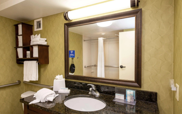 Hampton Inn Winston-Salem Hanes Mall