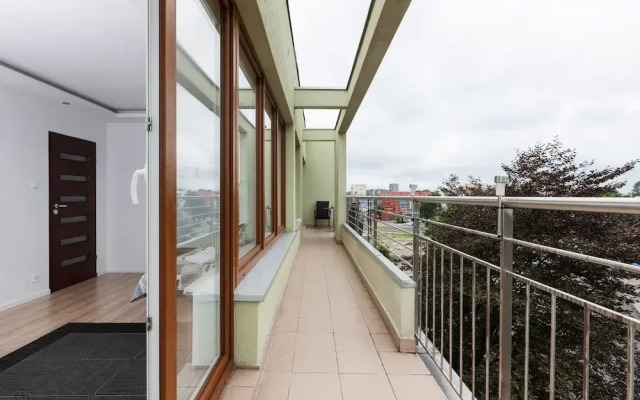 Riverside Apartments by Renters