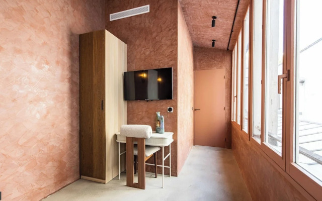 Exceptional Duplex - 6br/12p - Montorgueil