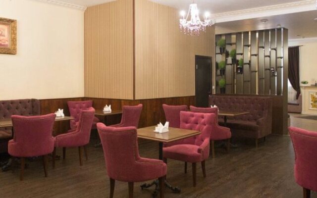 Matreshka Hotel