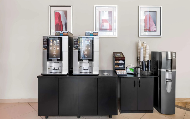 Best Western Plus Hotel Montreal