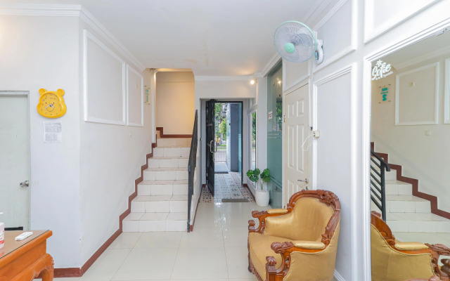 Urbanview Hotel Sofie Syariah Sidoarjo