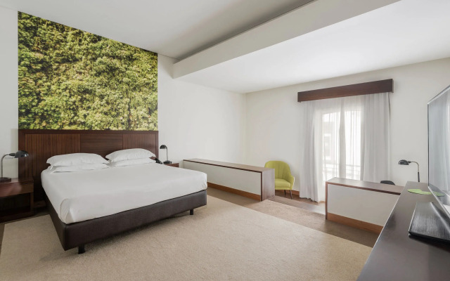 Neat Hotel Avenida