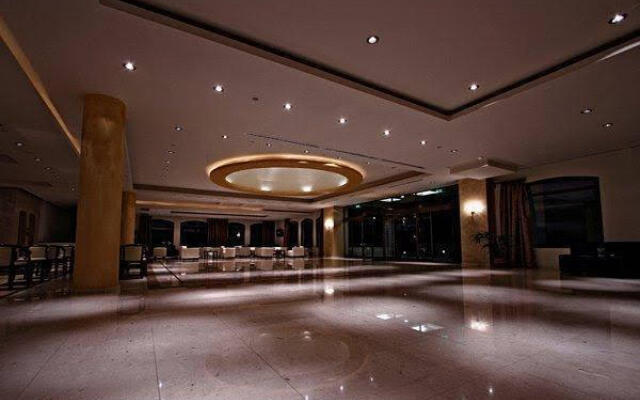 Siris Hotel