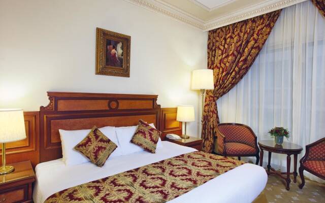 Serenada Golden Palace - Boutique Hotel