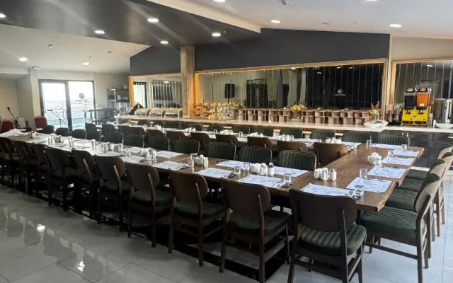 Karaca Hotel Van