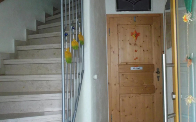 Pension/FeWo E. Tschernach