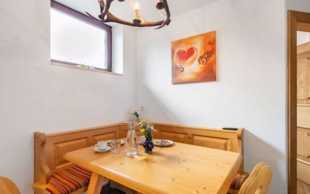 Apartmenthaus Dreier 22597