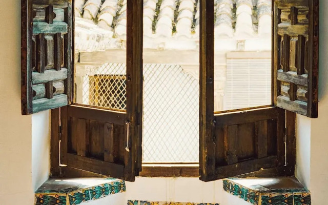 Alhambra Townhouse in Granada