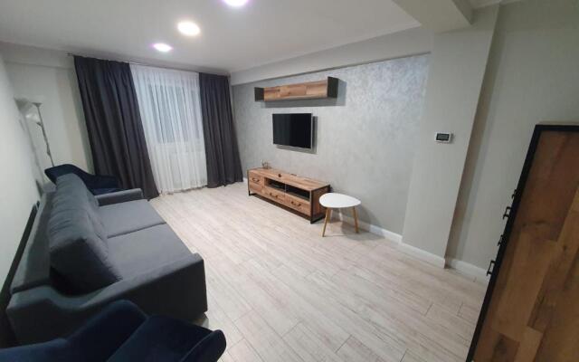 Grey House Bacau